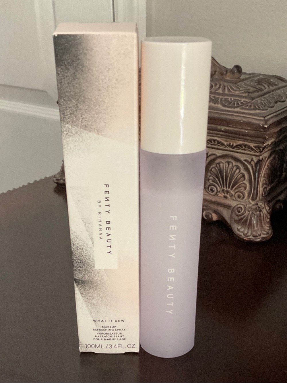 Fenty Beauty What It Dew Makeup Refreshing Spray - Lavender Frost